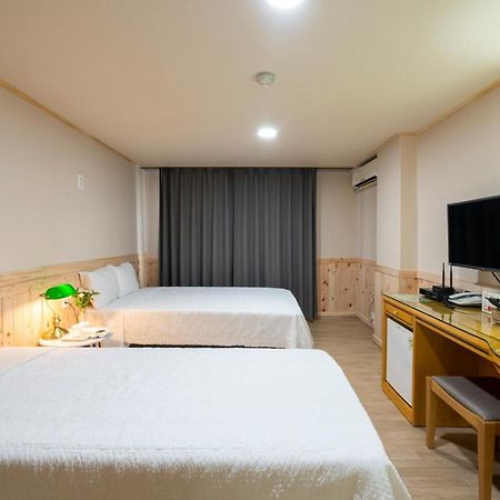New Jeju Hotel מראה חיצוני תמונה