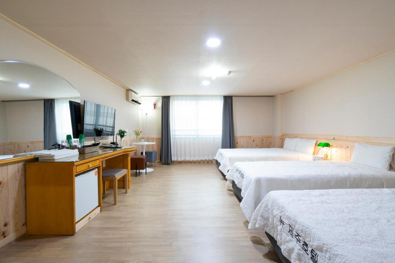 New Jeju Hotel מראה חיצוני תמונה
