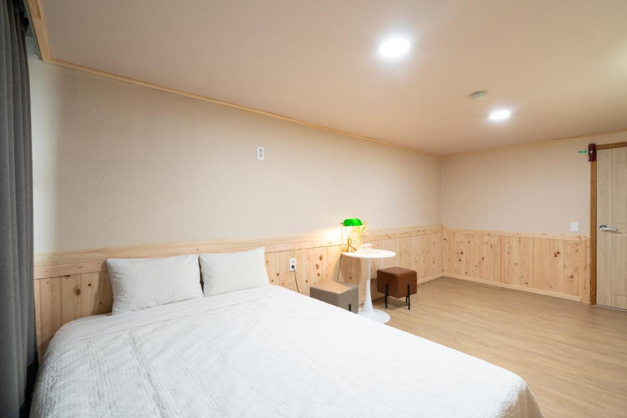 New Jeju Hotel מראה חיצוני תמונה
