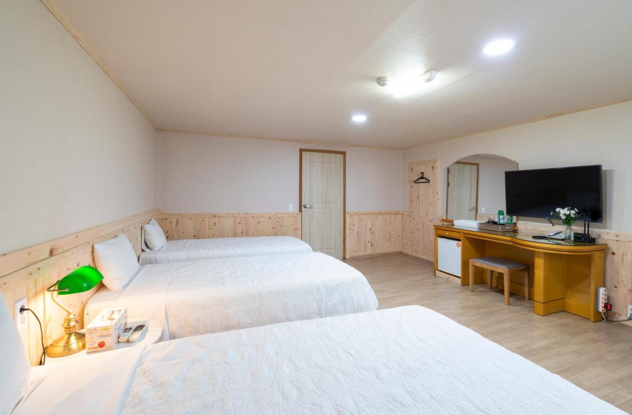 New Jeju Hotel מראה חיצוני תמונה