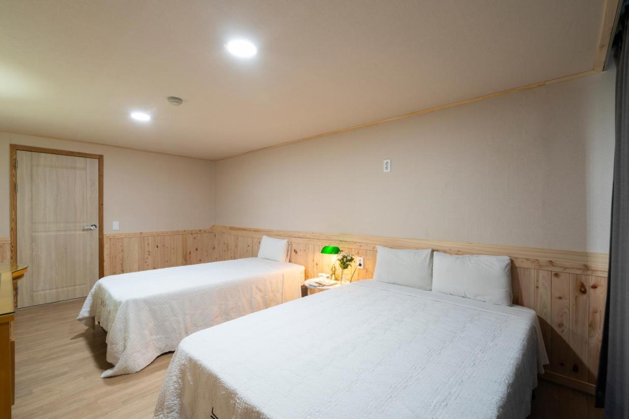 New Jeju Hotel מראה חיצוני תמונה