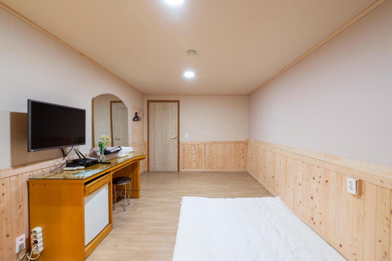 New Jeju Hotel מראה חיצוני תמונה